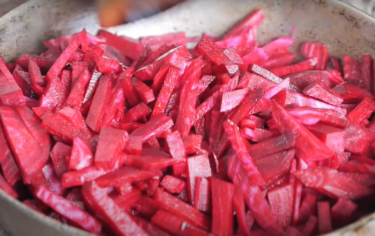 Кременецкий борщ с вишнями: рецепт необычного блюда с Тернопольской области